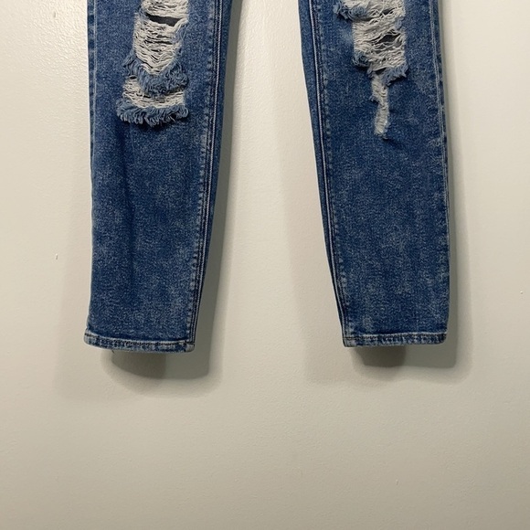 American Eagle Destroyed Acid Wash Mom Jeans Size 2 - Picture 4 of 13